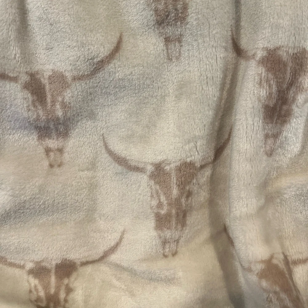 Wrangler Cream Ultra Soft Twin Blanket